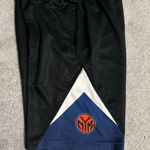 NEW YORK KNICKS - Medium Basketball Shorts